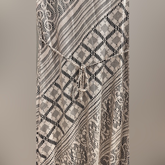 Vintage Harlow crochet maxi dress. Size 10 - Picture 3 of 6